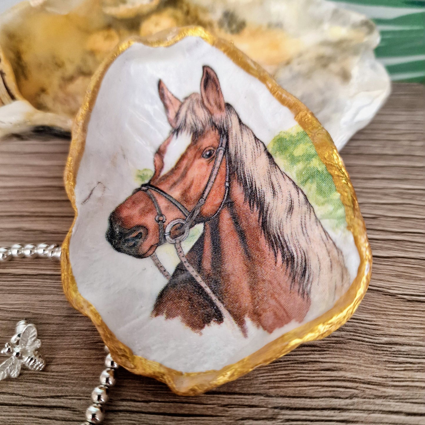 Brown Horse Bridle Oyster Shell Trinket Dish
