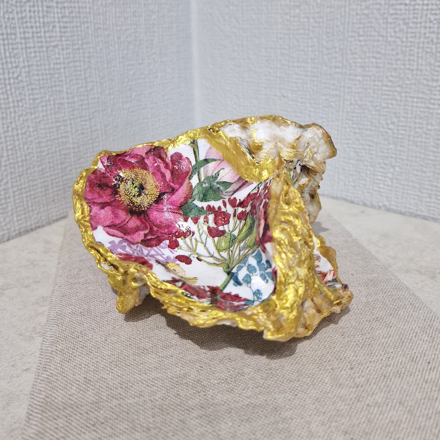 Special Shell Wild Flowers Bird Cluster Oyster Shell Trinket Dish