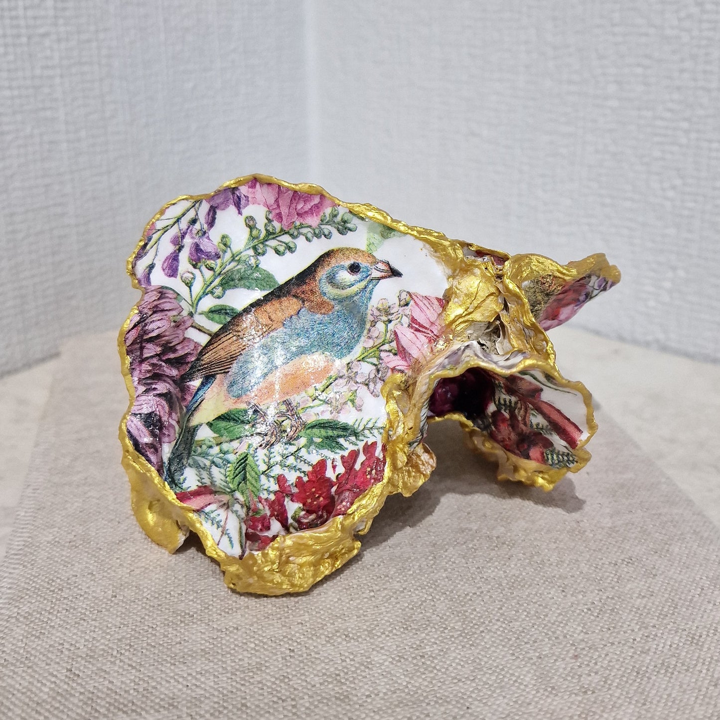 Special Shell Wild Flowers Bird Cluster Oyster Shell Trinket Dish