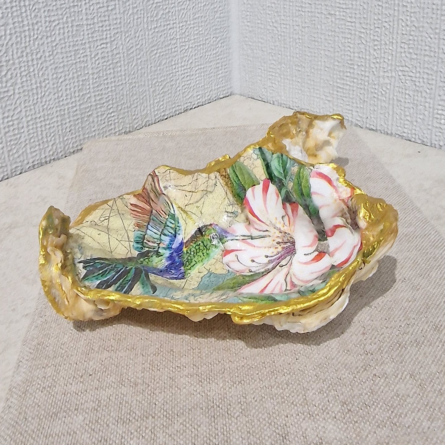 Special Shell Hummingbird Bird Cluster Oyster Shell Trinket Dish
