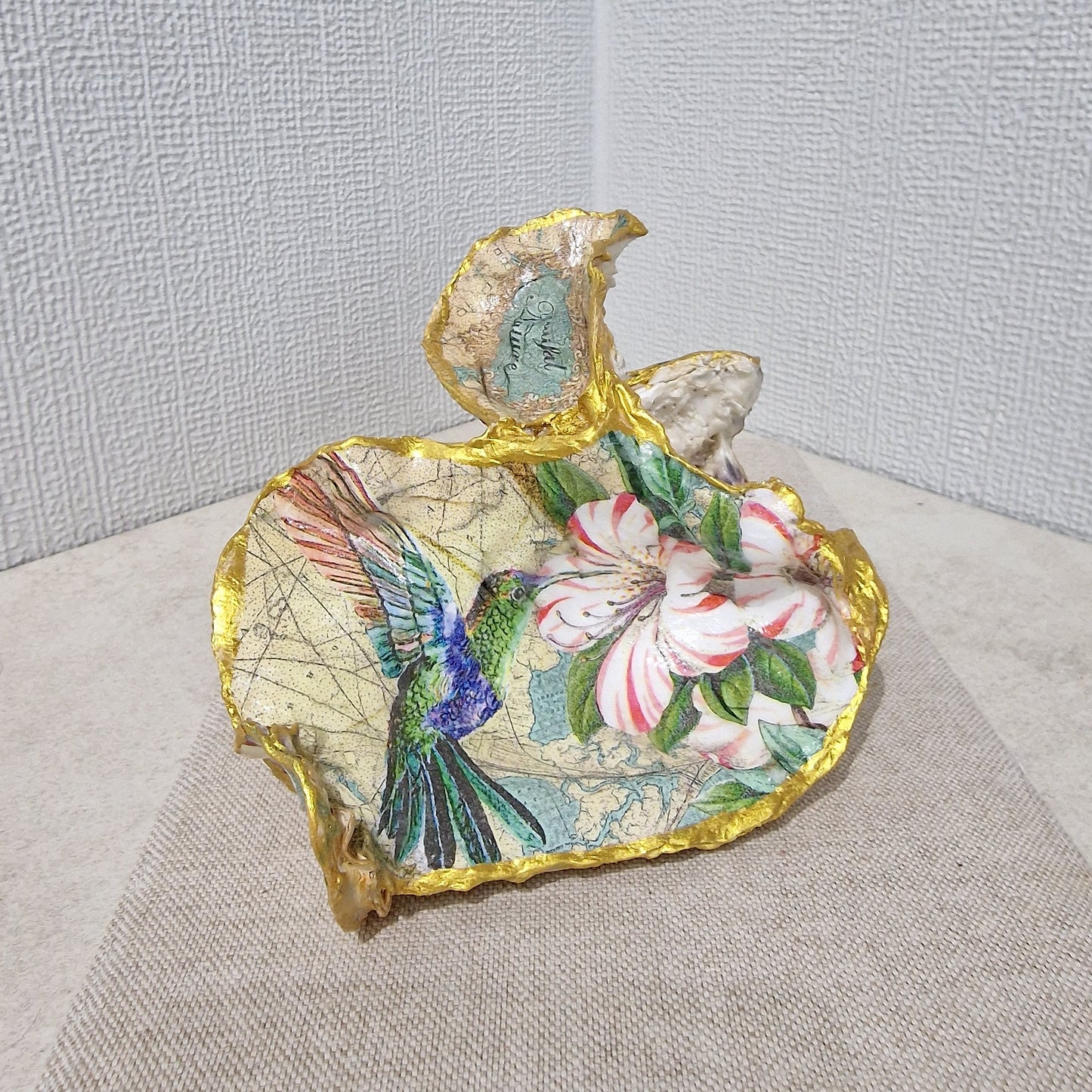 Special Shell Hummingbird Bird Cluster Oyster Shell Trinket Dish