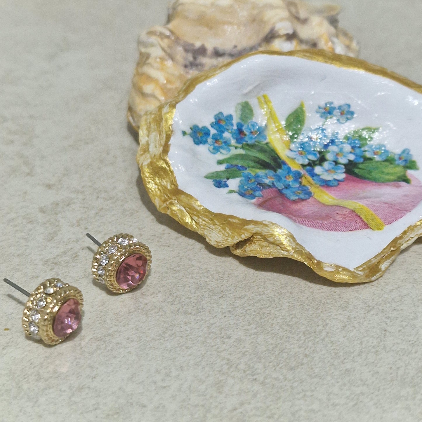 NEW Forget me Nots Easter Egg Oyster Shell Trinket Dish Jewellery Holder Gift