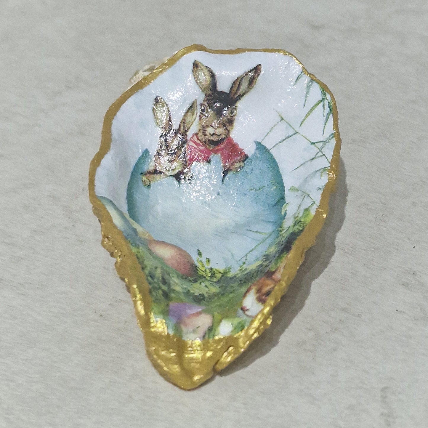 NEW Easter Bunny Bunnies Egg Oyster Shell Trinket Dish Jewellery Holder Gift