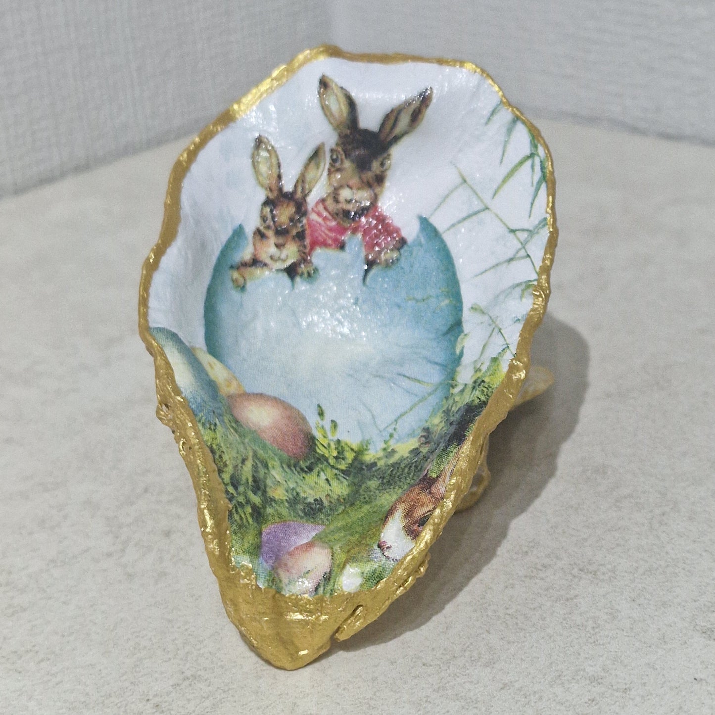 NEW Easter Bunny Bunnies Egg Oyster Shell Trinket Dish Jewellery Holder Gift