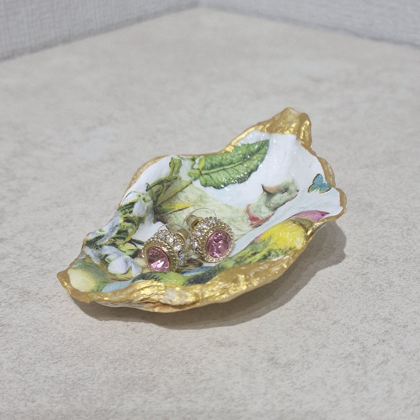 NEW Easter Lamb Chick Egg Oyster Shell Trinket Dish Jewellery Holder Gift