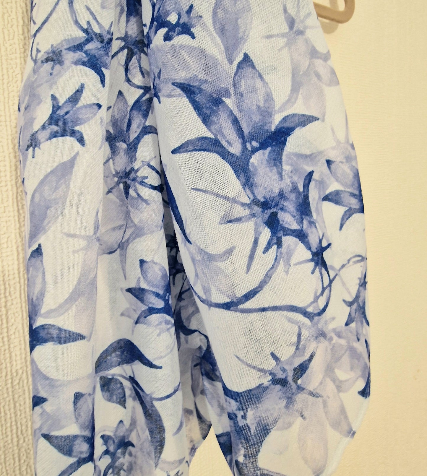 Beautiful Bluebell Flower Scarf Wrap Shawl 100% Polyester Gift New