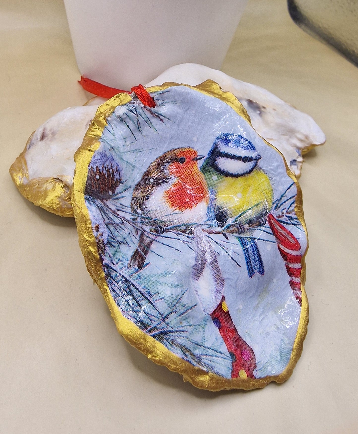 NEW Christmas Ornament Robin Blue Tit Stocking Oyster Shell