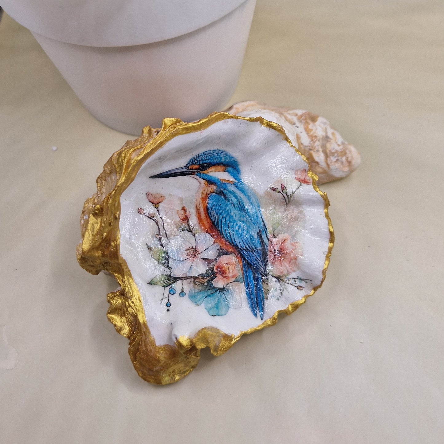 BMO-056 Kingfisher Bird Oyster Shell Trinket Dish