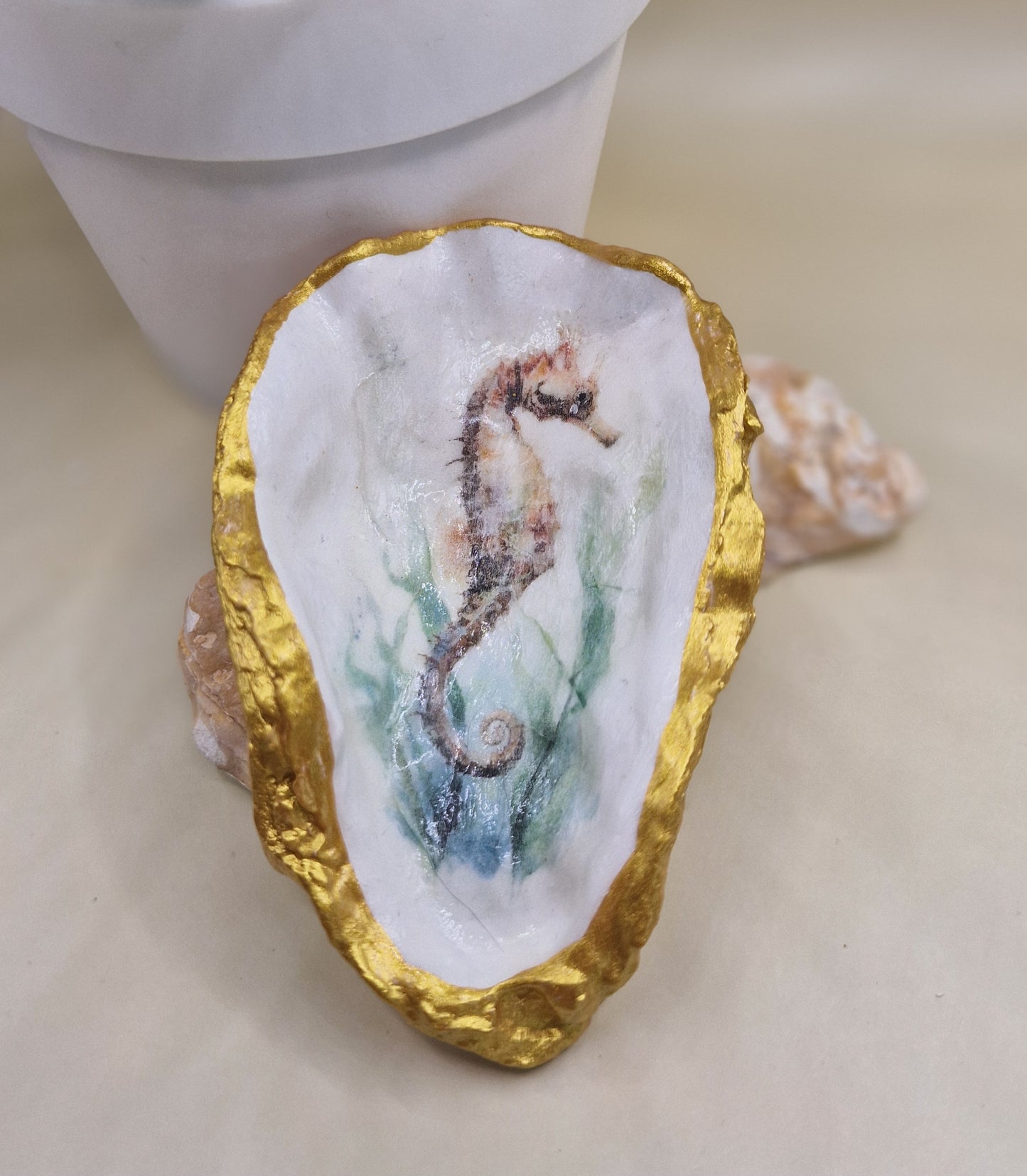 BMO-057 Seahorse Grass Oyster Shell Trinket Dish