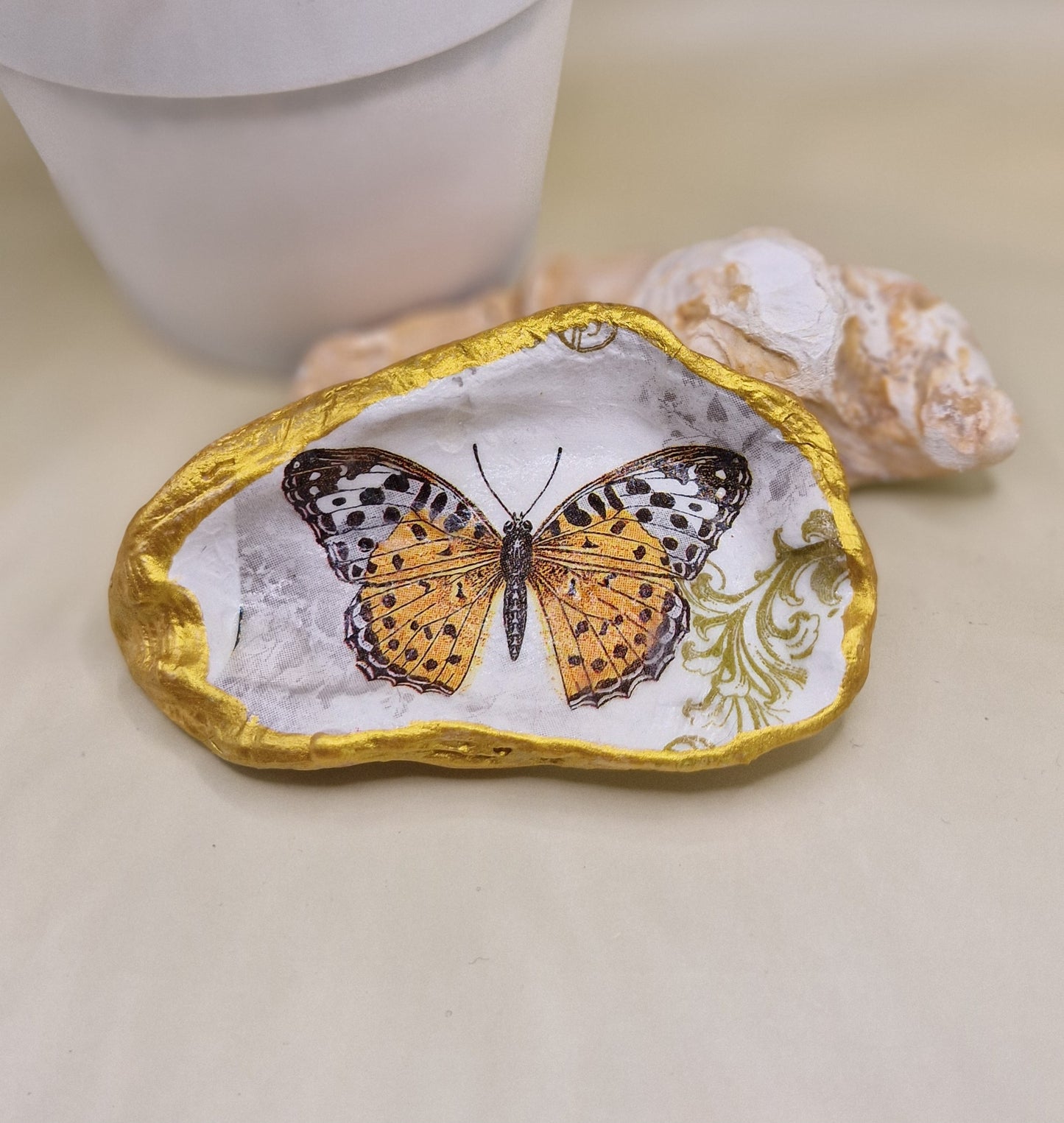 BMO-049 Orange Butterfly Oyster Shell Trinket Dish