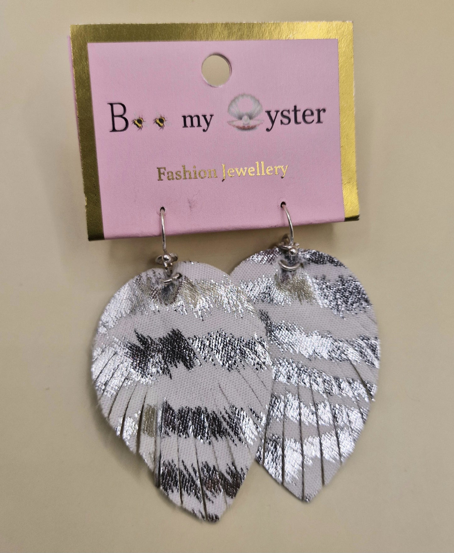 JEW-009 Silver Metallic Fabric Feather Drop Hoop Fashion Earrings