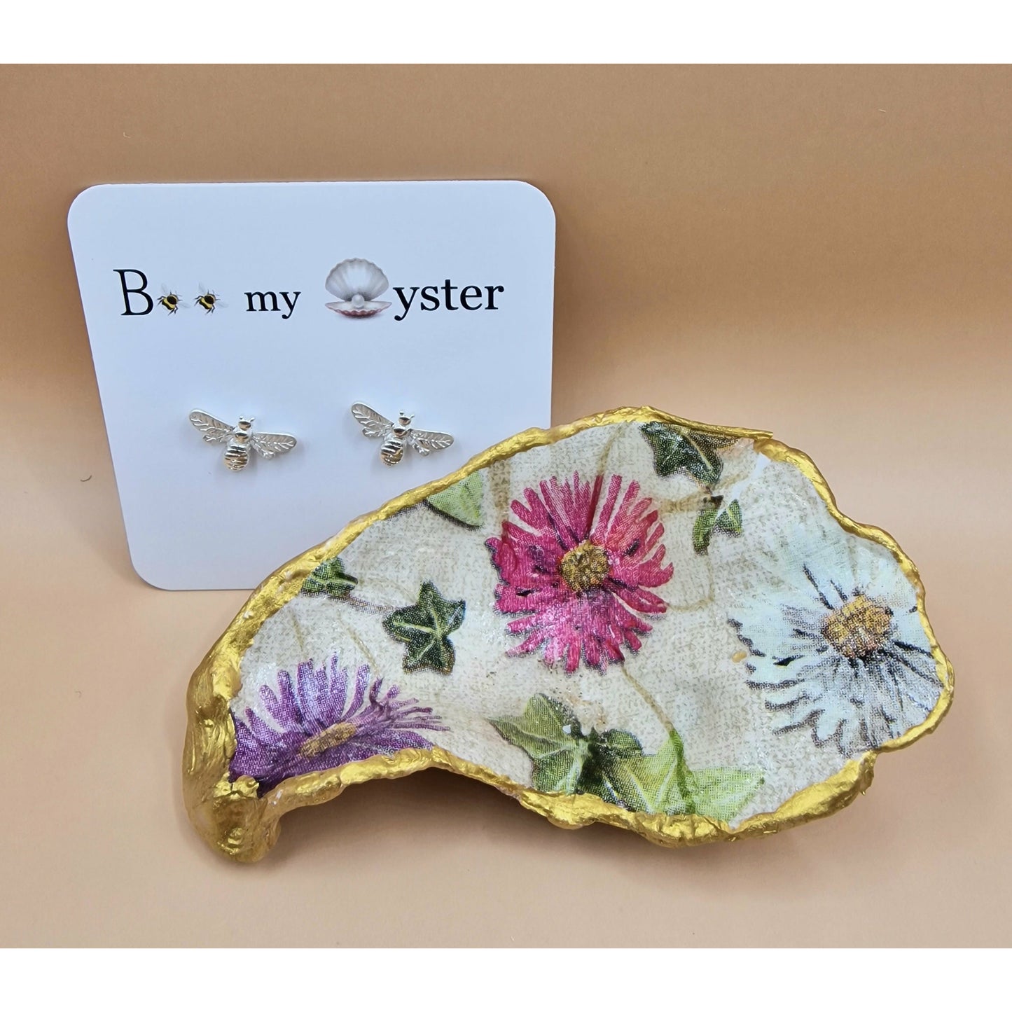 Wild Daisies Flowers Oyster Shell Trinket Dish