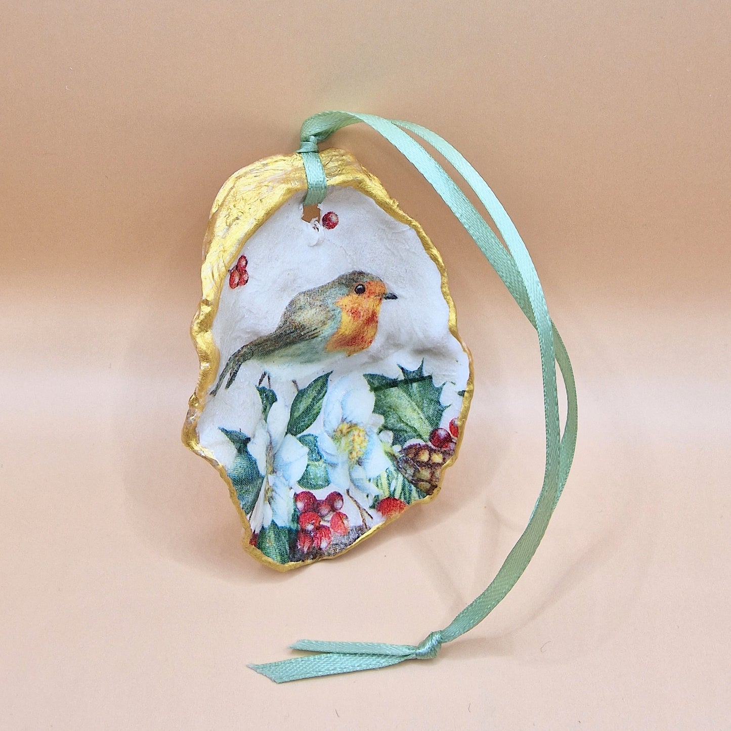 Christmas Ornament Robin Redbreast Oyster Shell Decoration