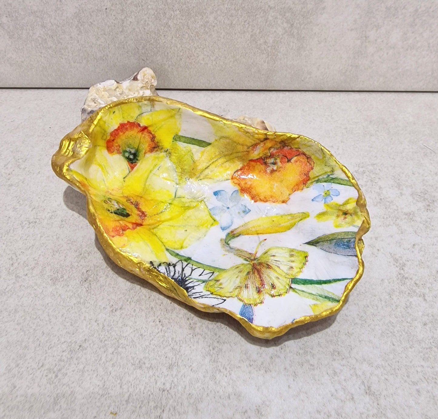 Daffodil Flowers Large Oyster Shell Trinket Dish