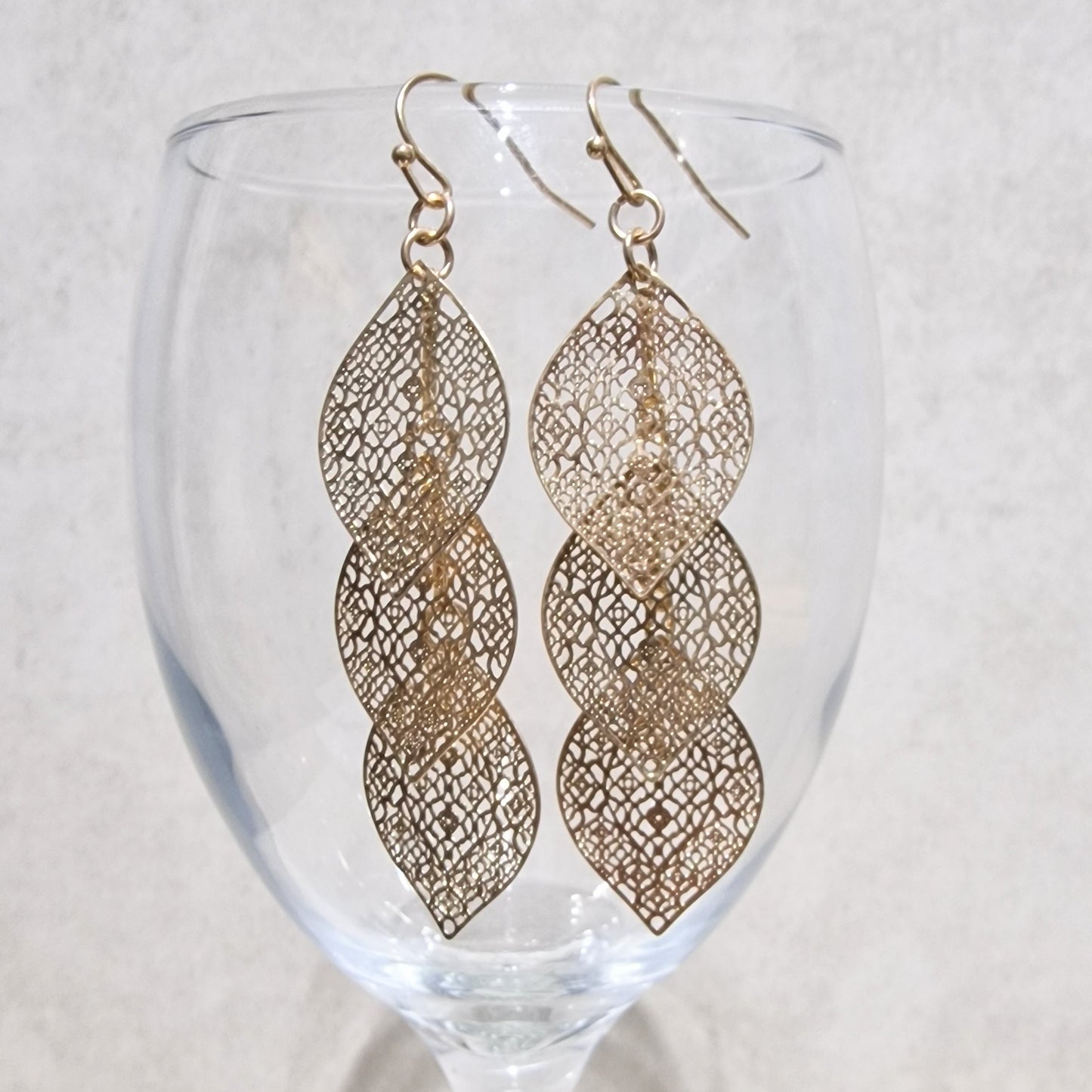 Gold Metal Lace Leaf Cascade Pierced Drop Fashion Earrings