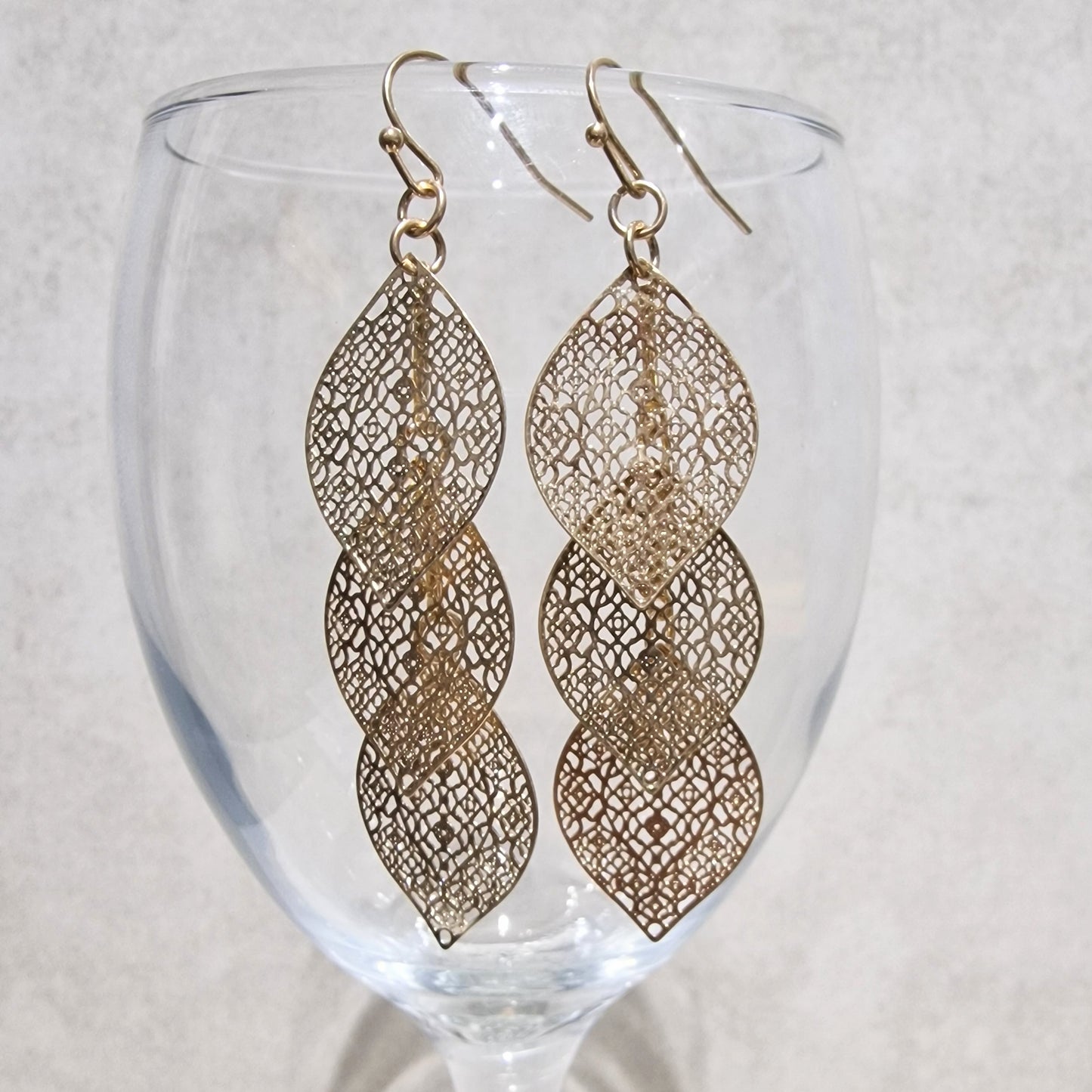 Gold Metal Lace Leaf Cascade Pierced Drop Fashion Earrings