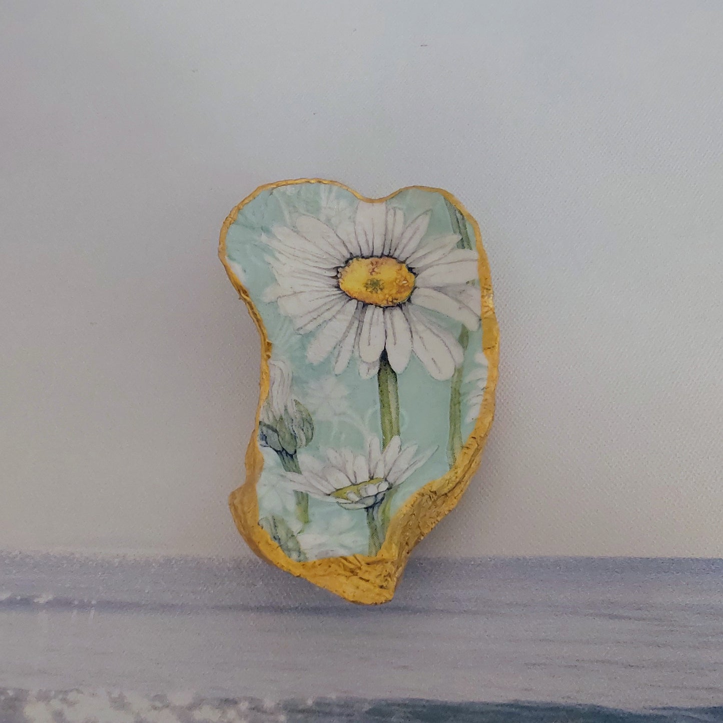 Daisy Flower Mint Special Oyster Shell Trinket Dish