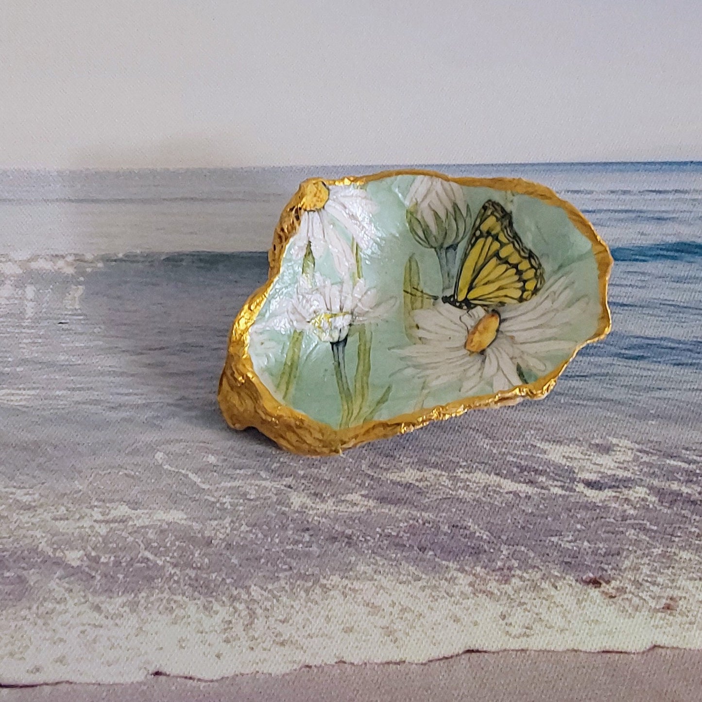 Daisy Butterfly Flower Special Oyster Shell Trinket Dish