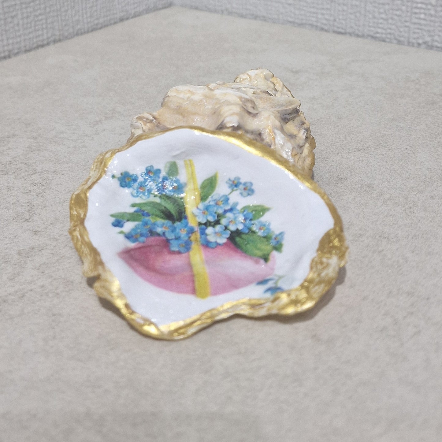 NEW Forget me Nots Easter Egg Oyster Shell Trinket Dish Jewellery Holder Gift