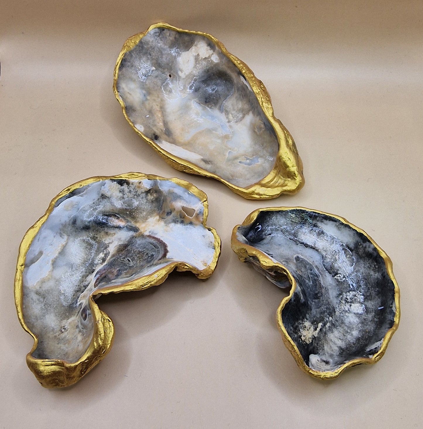 Natural Grey Beige Oyster Shells x 3 Jewellery Trinket Dishes New Gold Edges