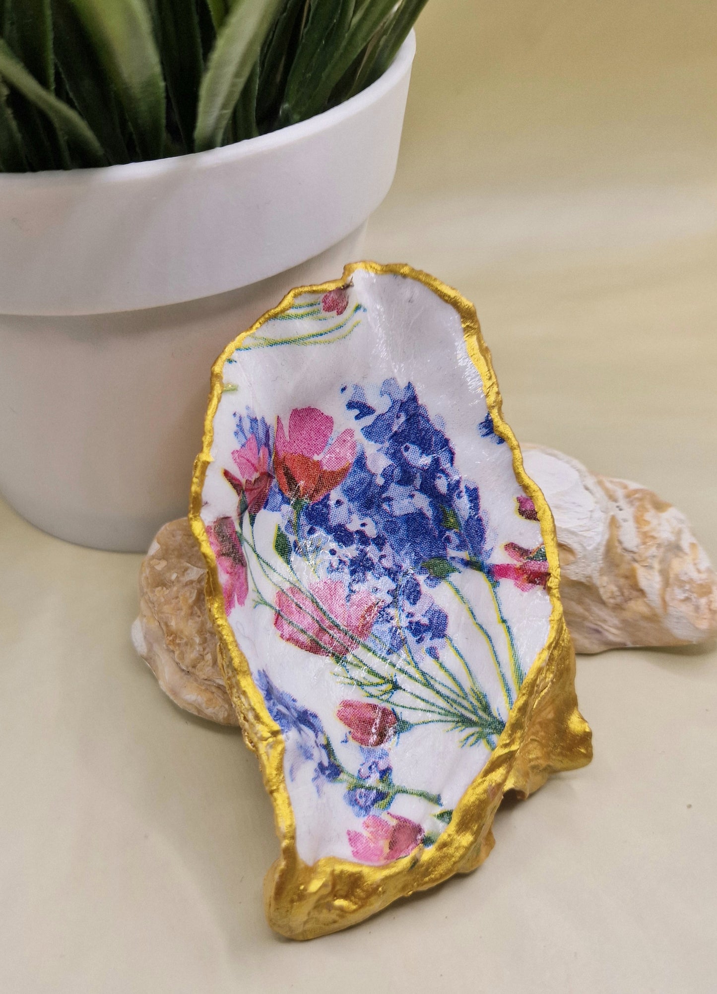 BMO-006- Lilac Poppy Flower Small Oyster Shell Trinket Dish