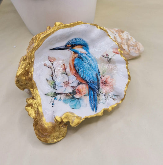 BMO-056  Kingfisher Bird Oyster Shell Trinket Dish