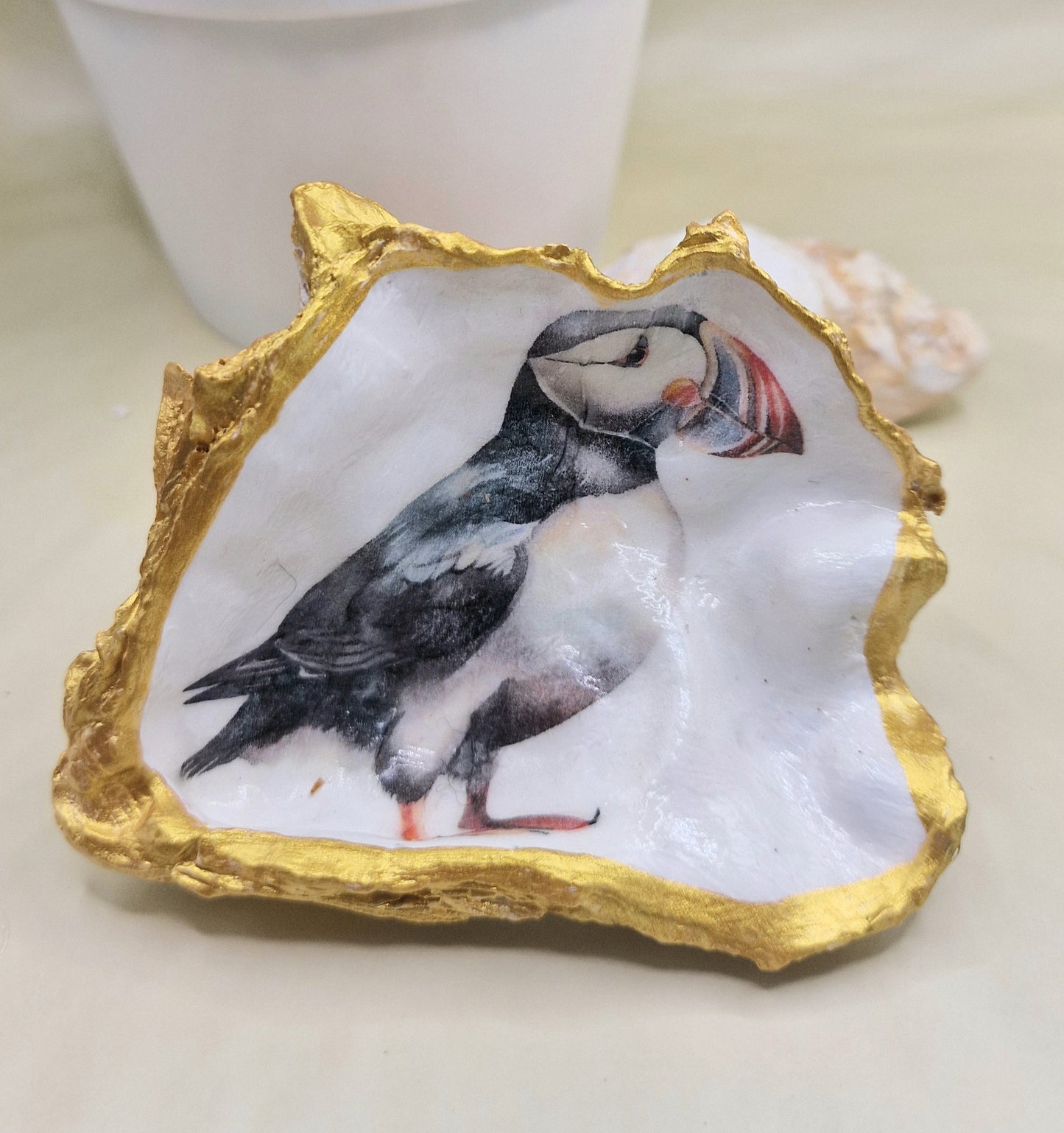 BMO-055  Puffin Bird Oyster Shell Trinket Dish