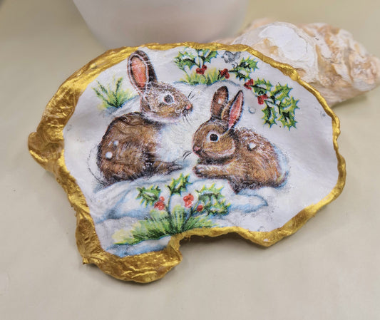 BMO-043  Winter Bunny Rabbits Oyster Shell Trinket Dish