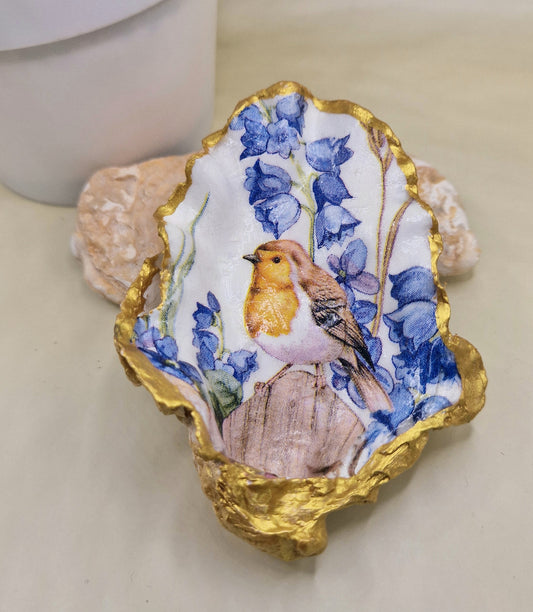 BMO-030  Bluebell Robin Oyster Shell Trinket Dish