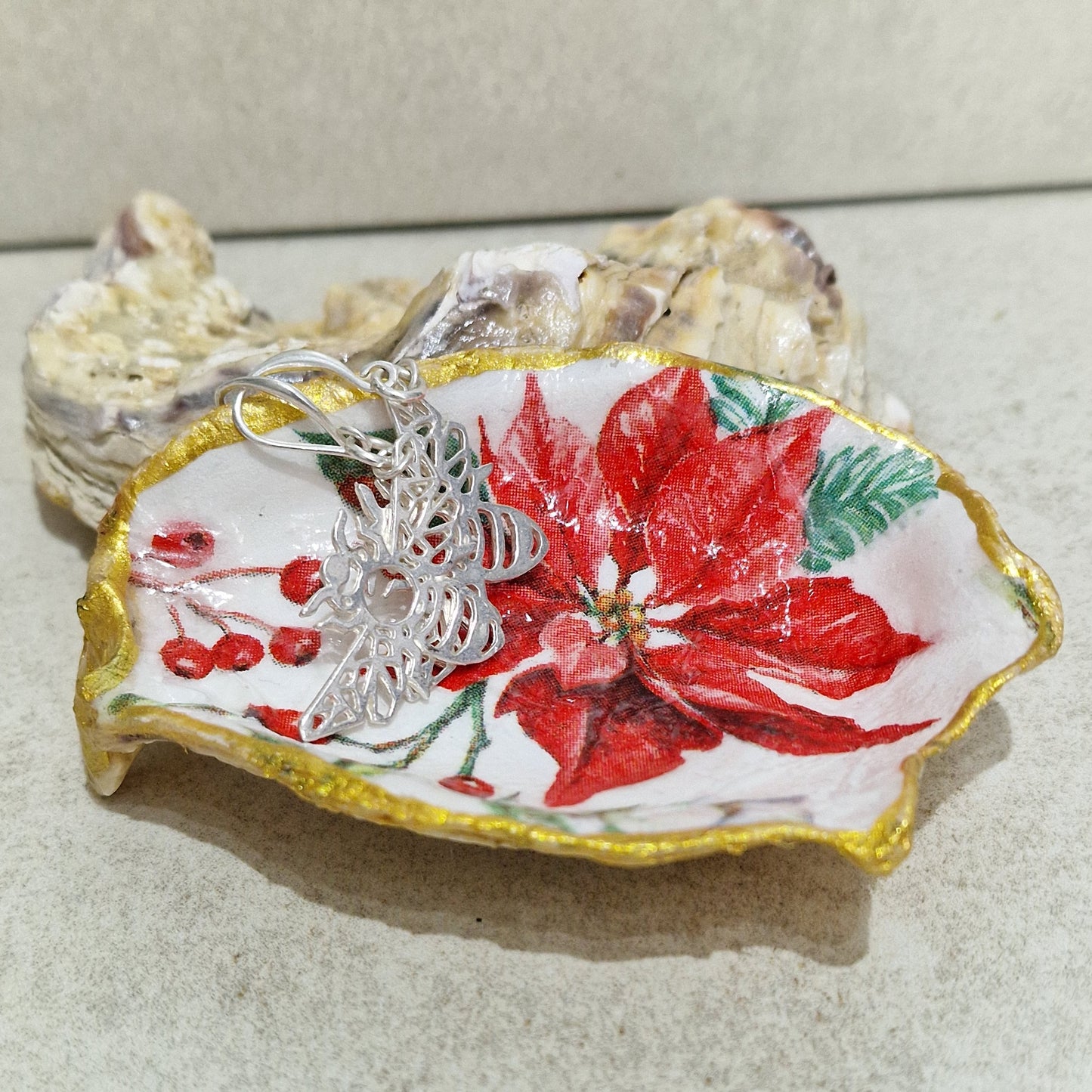 Christmas Poinsettia Red Flower Oyster Shell Decorative Trinket Dish