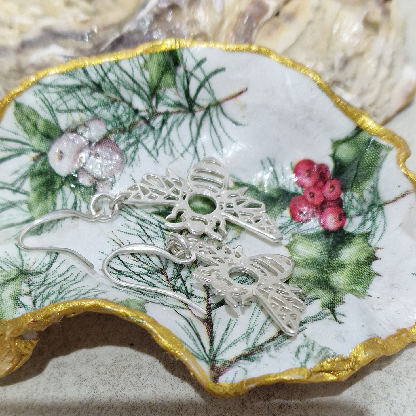 Christmas Holly Berry Oyster Shell Decorative Trinket Dish 8cm
