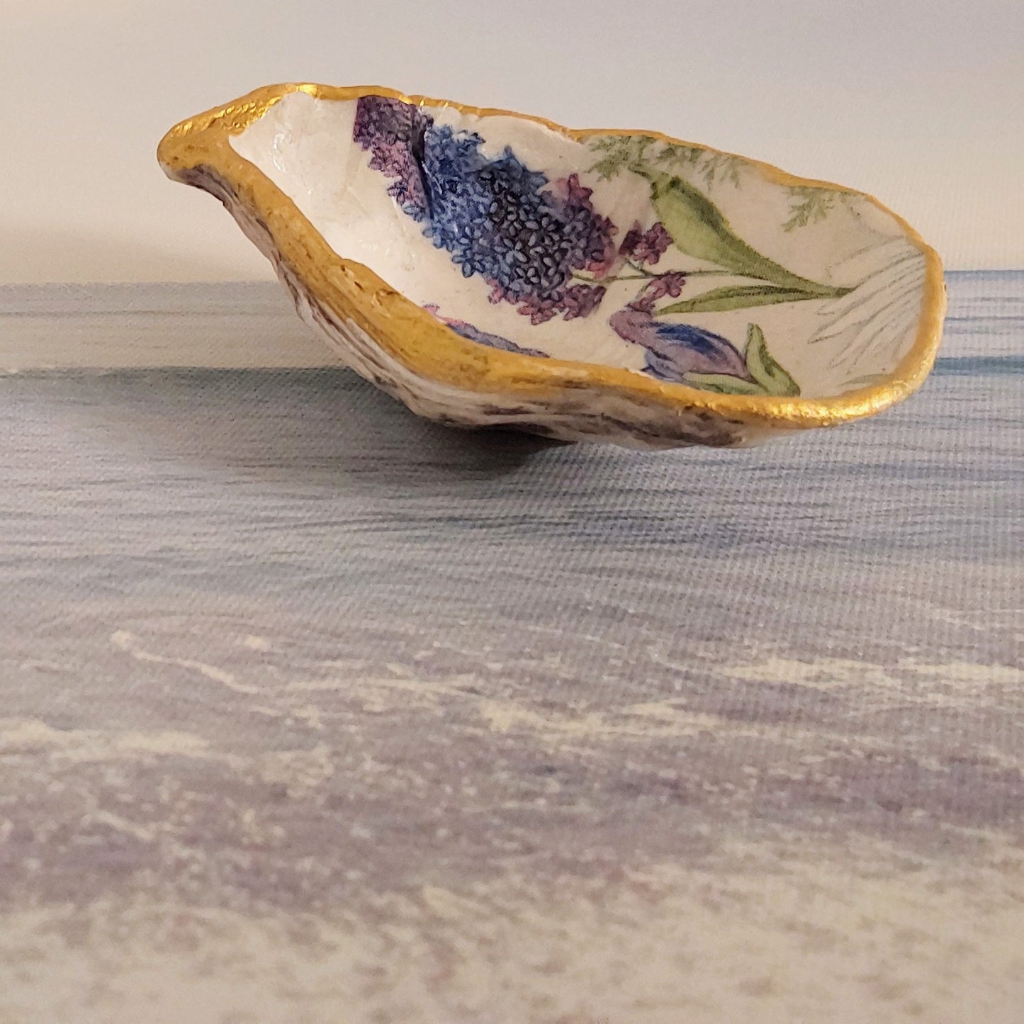 Iris Blue Flower Special Oyster Shell Trinket Dish