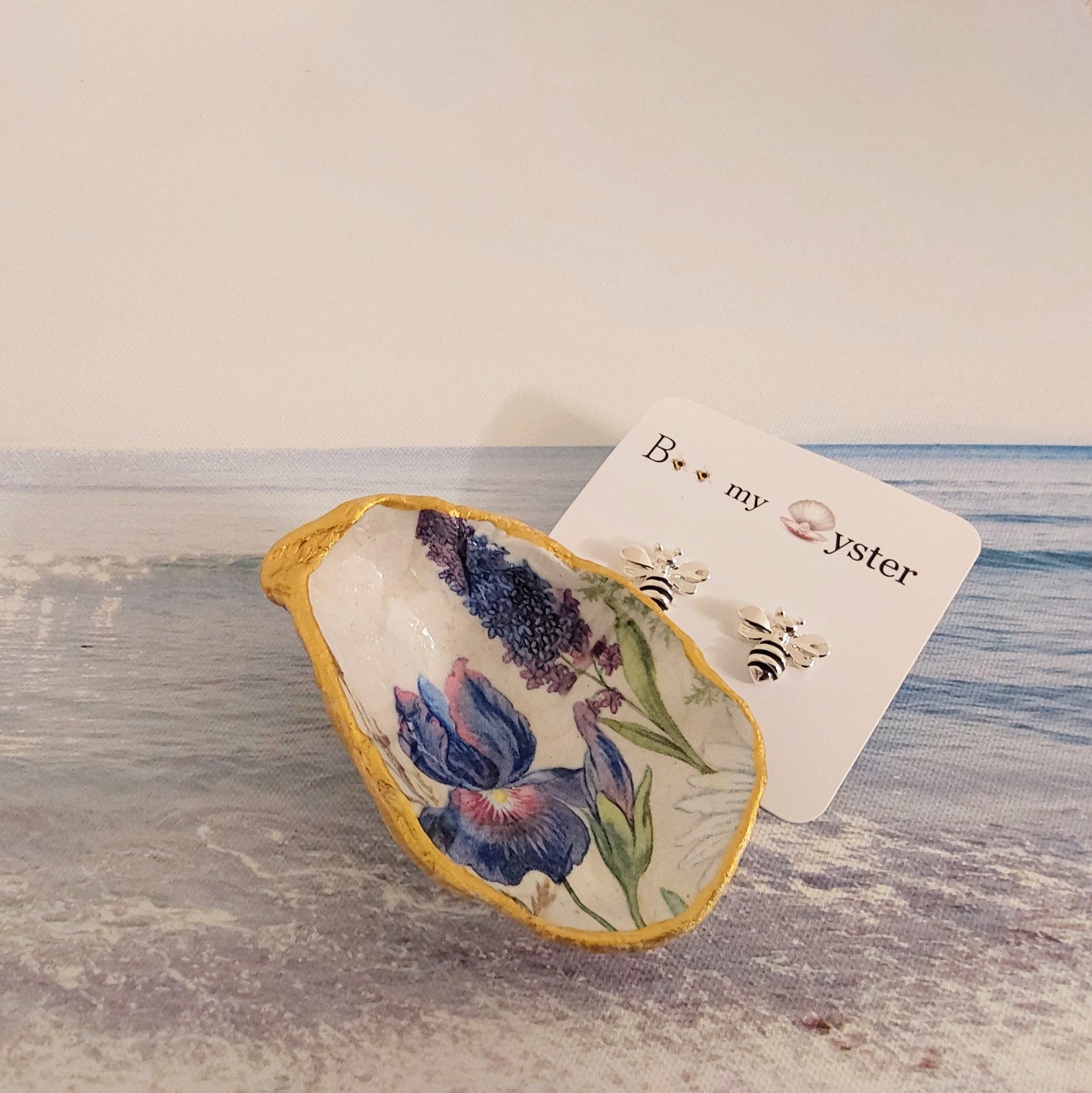 Iris Blue Flower Special Oyster Shell Trinket Dish