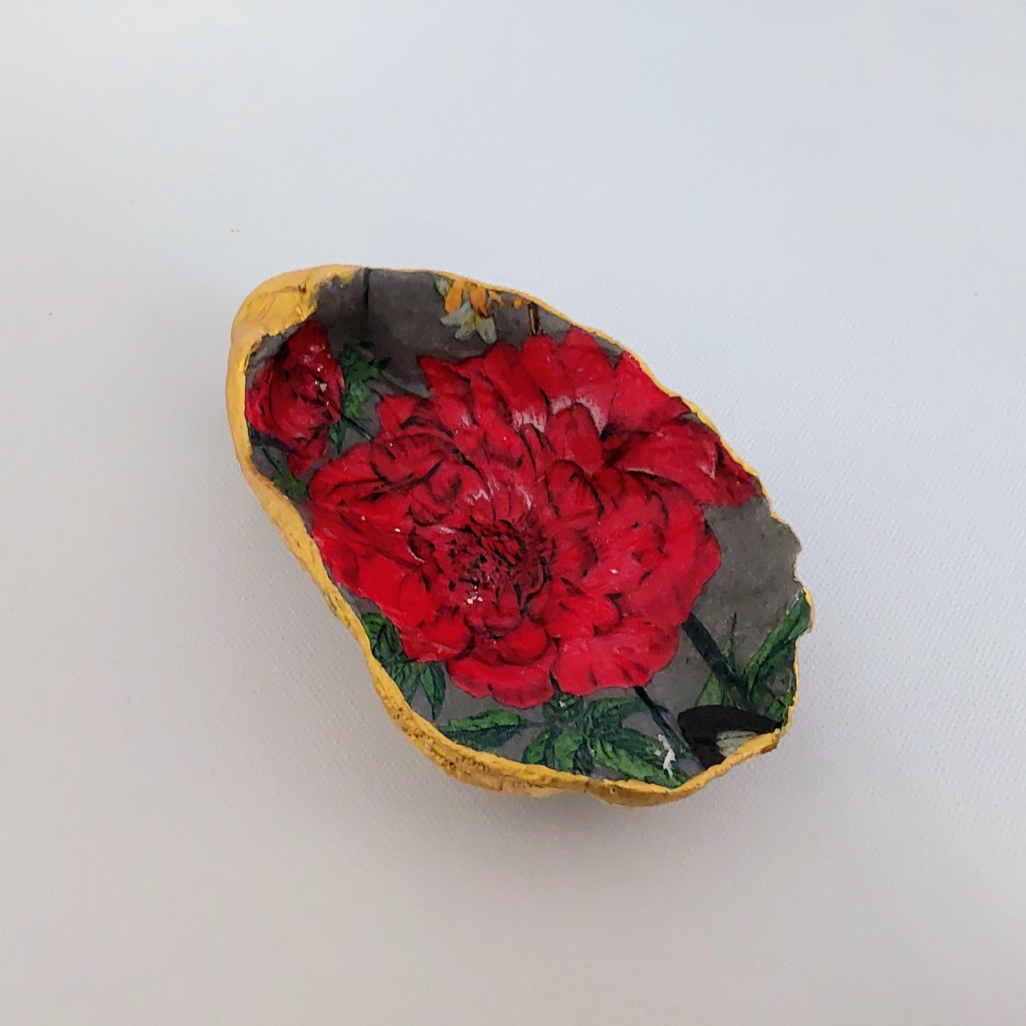 Red Rose Flower Special Oyster Shell Trinket Dish