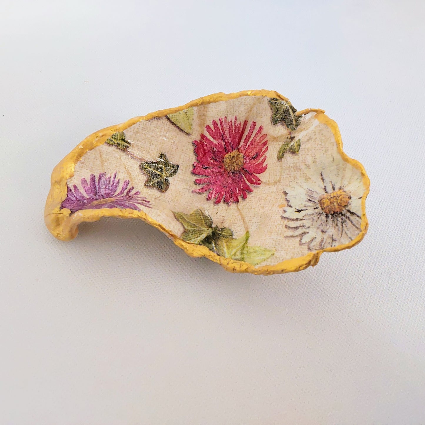 Coloured Daisy Spring Flower Special Oyster Shell Trinket Dish