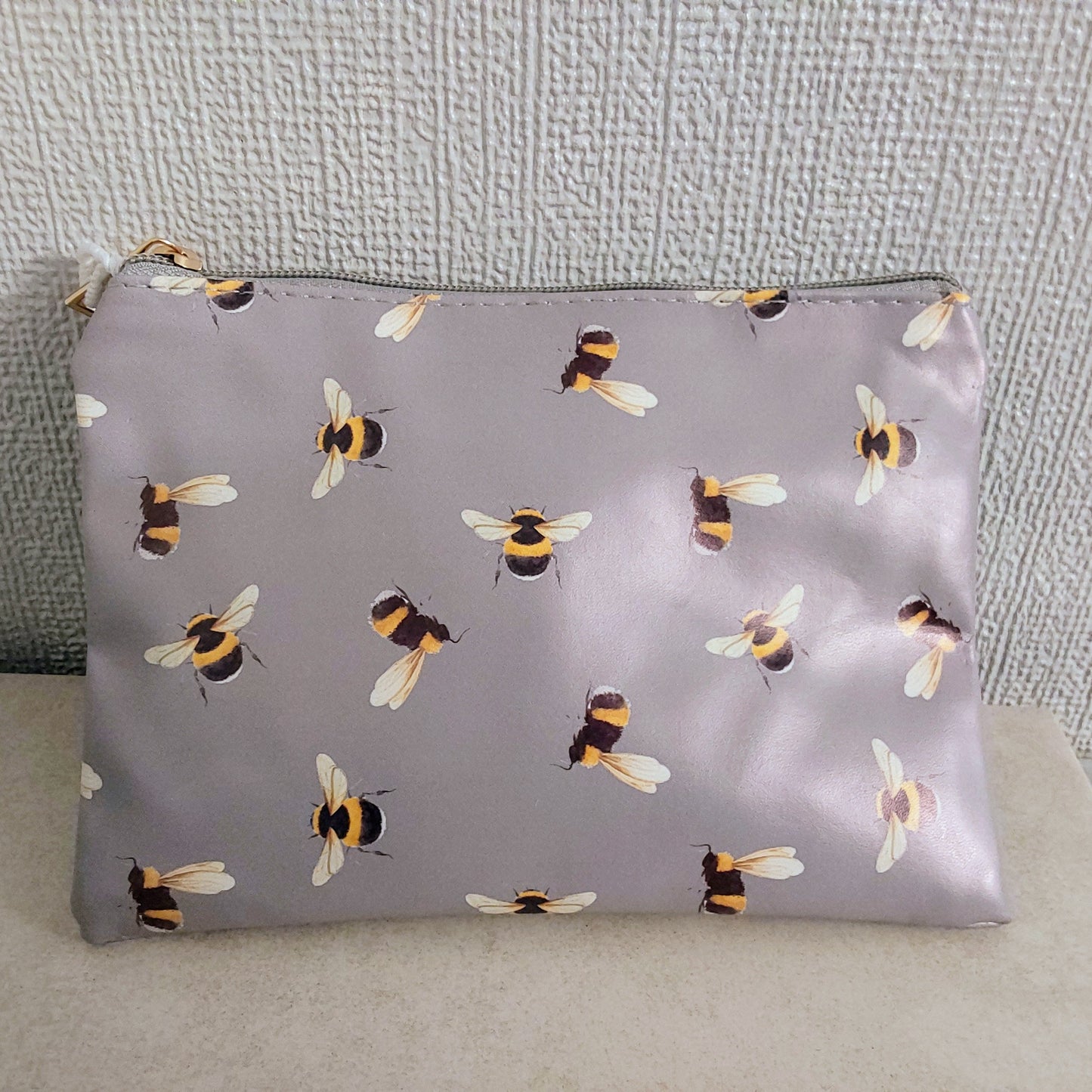 Bumble Bee Grey Zip Make Up Bag Busy Bee 7"x 4" Gift