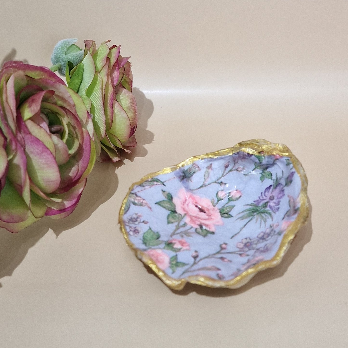 Shabby Chic Lilac Pink Flower Oyster Shell Trinket Dish