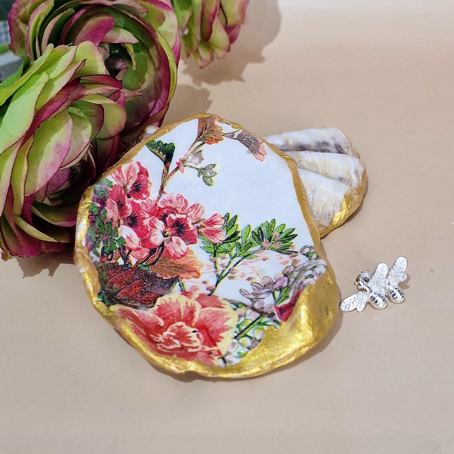 Carnation Flower Small Oyster Shell Trinket Dish